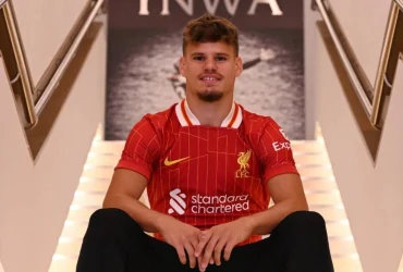 Milos Kerkez Ajiunga Rasmi na Liverpool kwa Ada ya Pauni Milioni 40 1