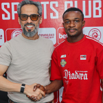 Winga Ellie Mpanzu Aongeza Mkataba Simba SC kwa Miaka Miwili