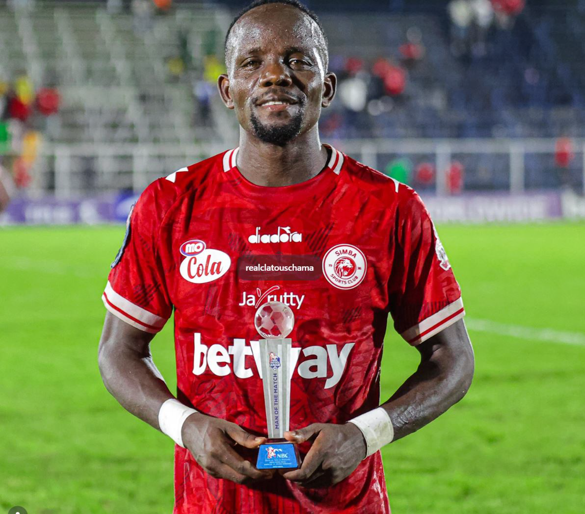 Chama Aibuka Nyota wa Mchezo Baada ya Bao na Assist Dhidi ya Yanga SC