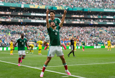 Mexico Yaichapa Afrika Kusini 2 0 Mechi ya Ufunguzi Kombe la Dunia